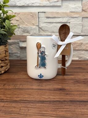 🆕 Rae Dunn | Remy "OUI, CHEF" Ceramic Mug with Wooden Spoon!